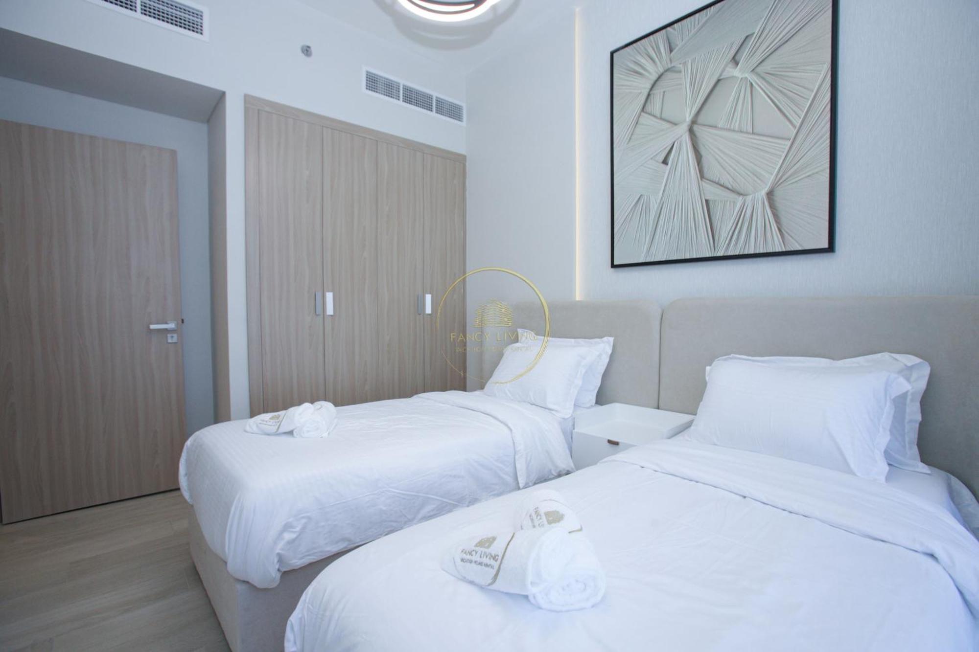 Standard 2Bhk Located In Azizi Riviera 46 Dubai Exterior foto
